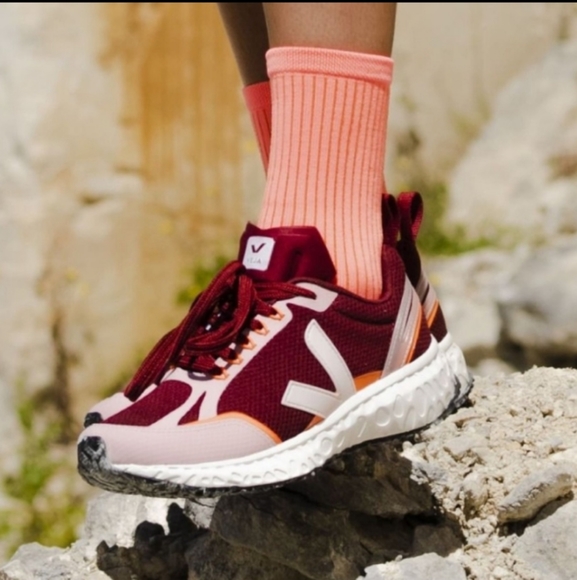 Veja Condor Performance Sneakers - Picture 2 of 14